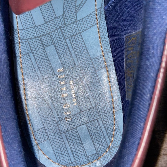 Ted Baker leather wingtip shoes size 9
